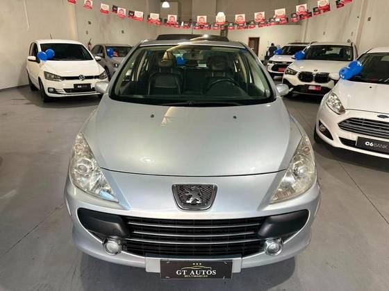 PEUGEOT 307 2.0 PRESENCE PACK 16V FLEX 4P TIPTRONIC